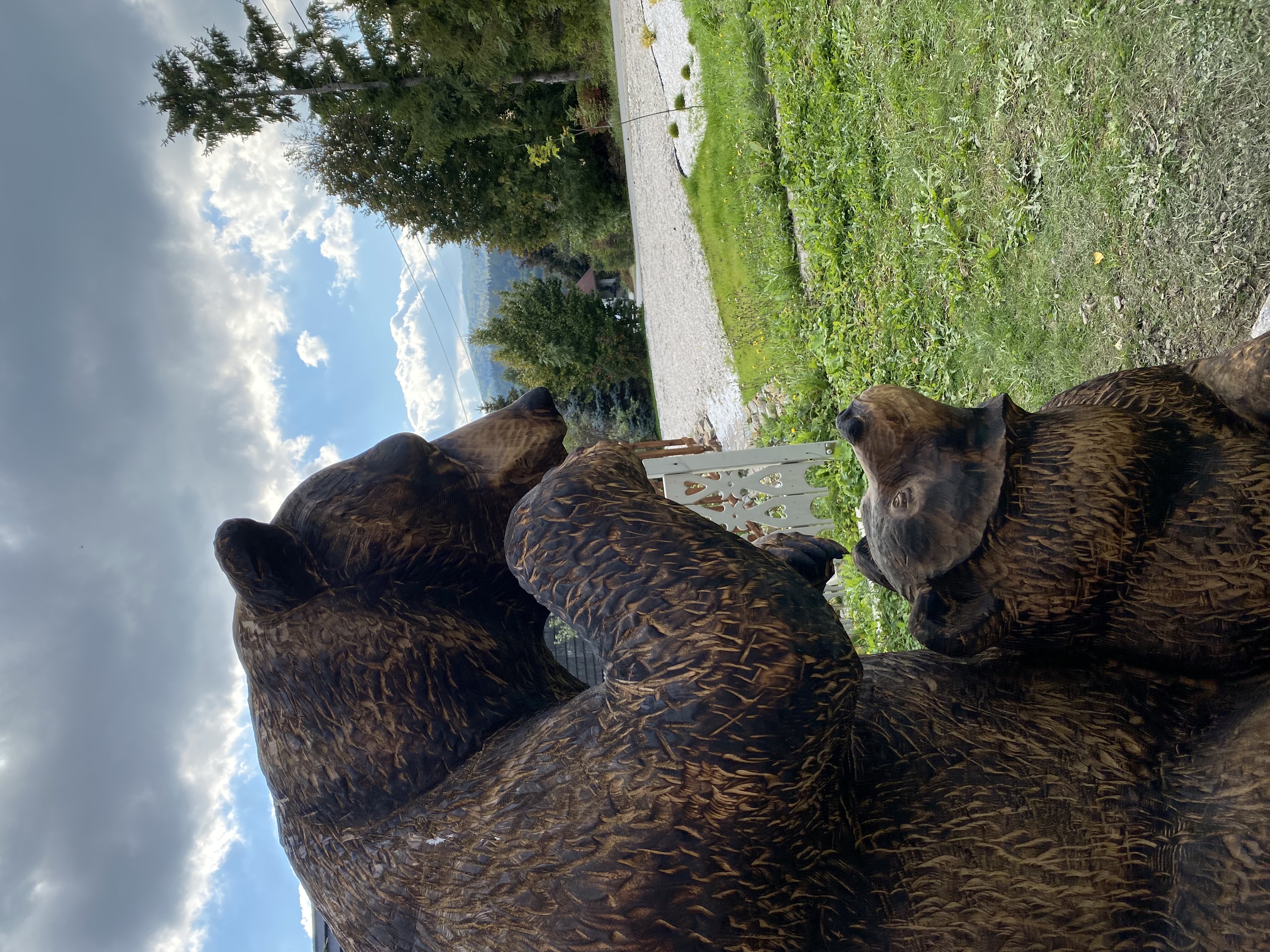 Rzeźba niedźwiedzia